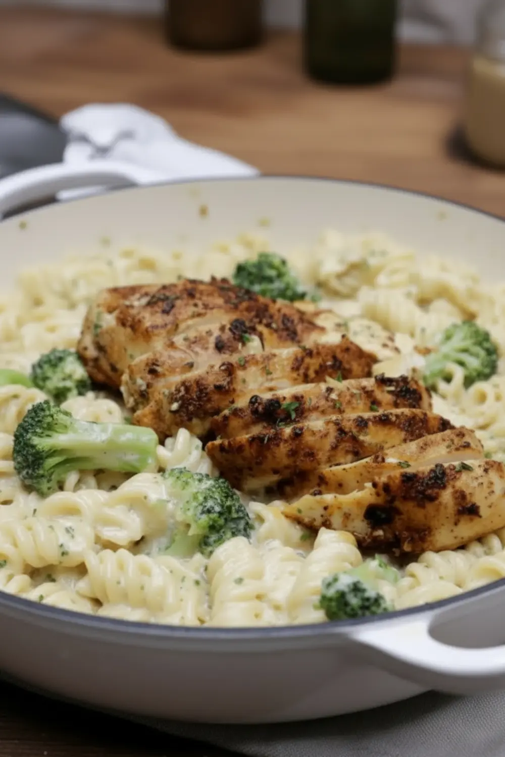 Chicken Alfredo Pasta With Broccoli